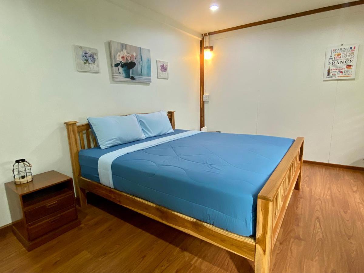 Tha Ma-O Bouteak Homestay - Self Check-In ラムパーン エクステリア 写真