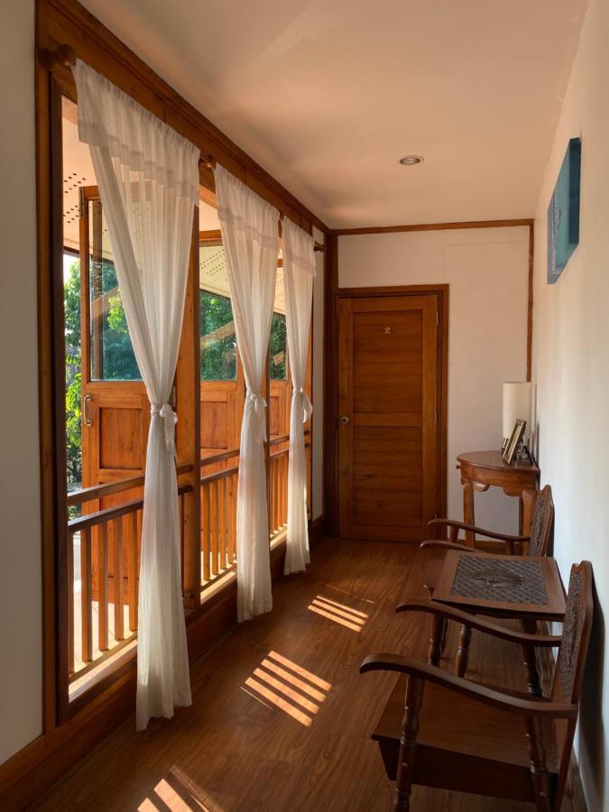 Tha Ma-O Bouteak Homestay - Self Check-In ラムパーン エクステリア 写真
