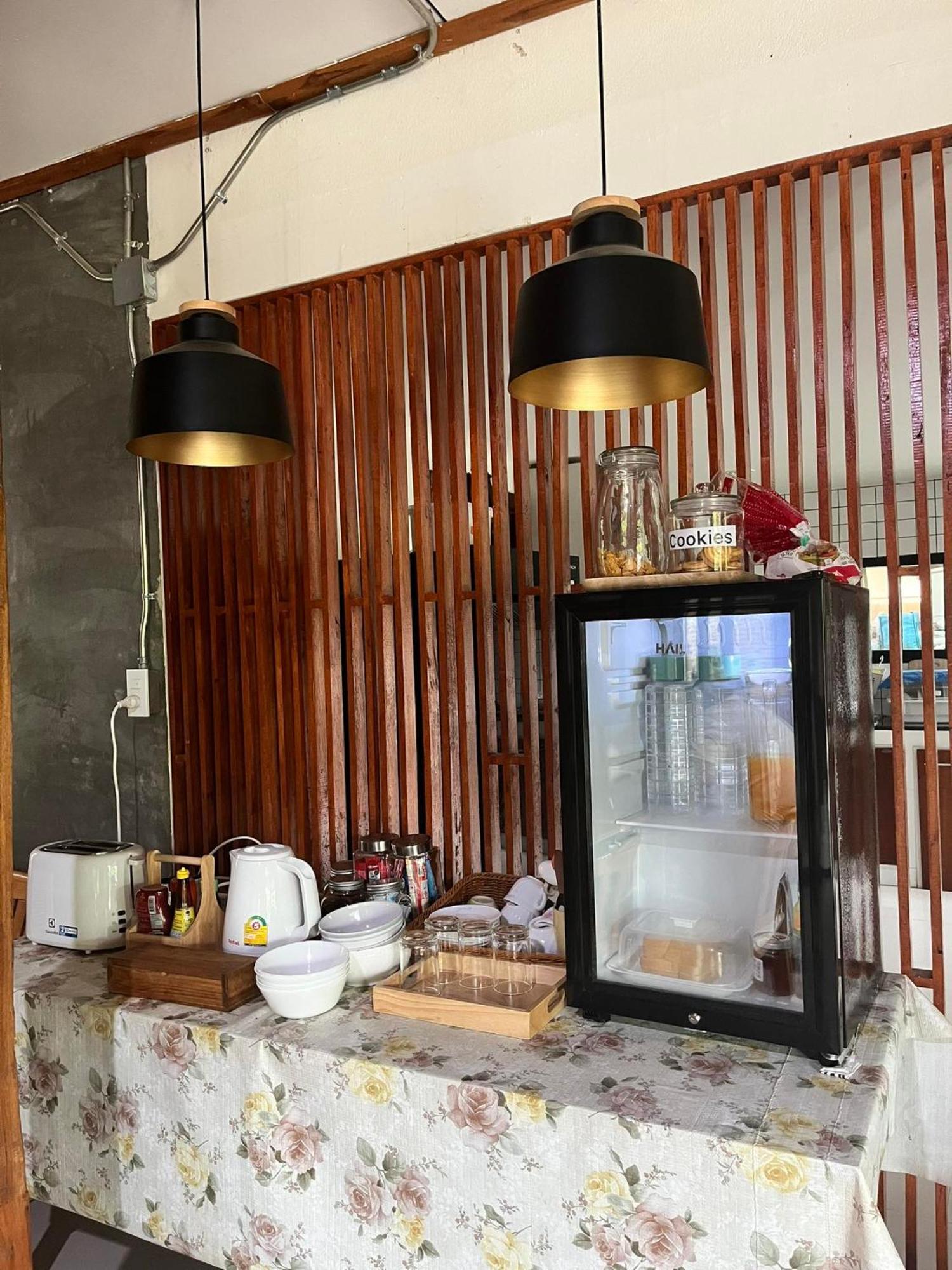 Tha Ma-O Bouteak Homestay - Self Check-In ラムパーン エクステリア 写真