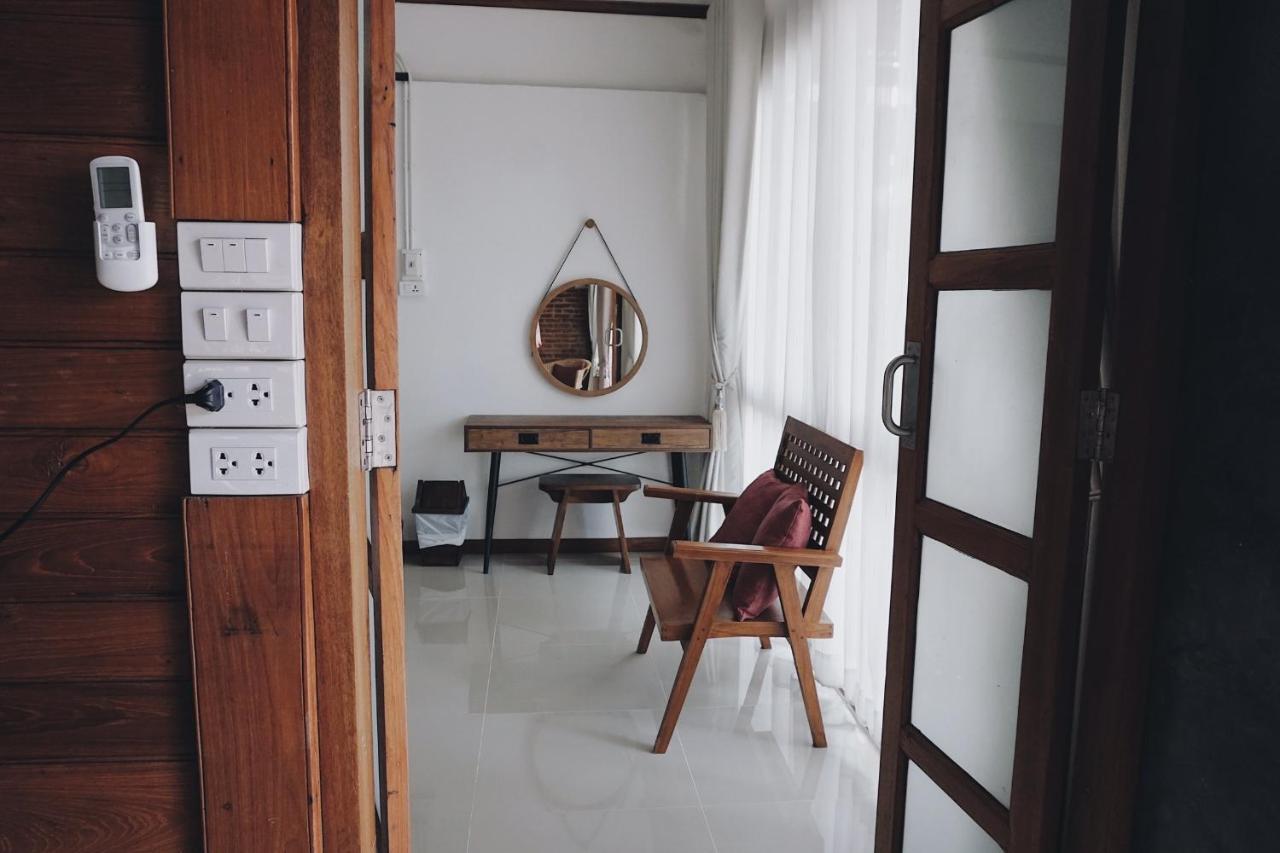 Tha Ma-O Bouteak Homestay - Self Check-In ラムパーン エクステリア 写真