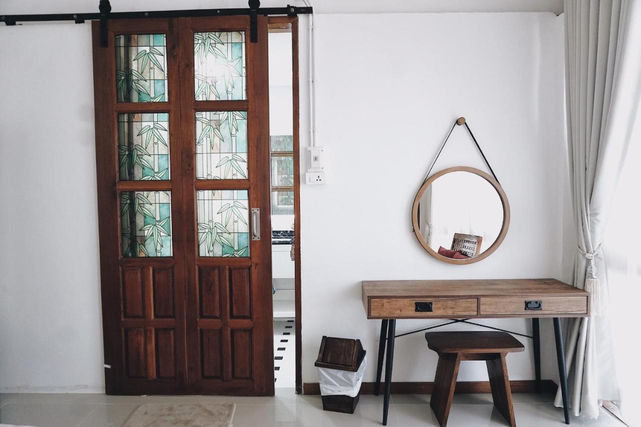 Tha Ma-O Bouteak Homestay - Self Check-In ラムパーン エクステリア 写真