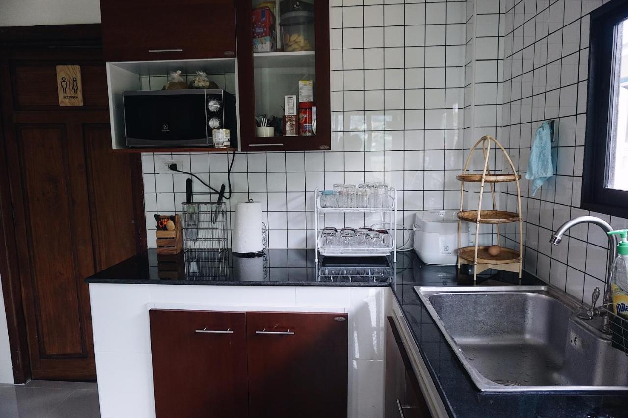 Tha Ma-O Bouteak Homestay - Self Check-In ラムパーン エクステリア 写真
